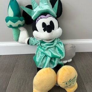 Disney Store Exclusive Minnie Mouse Statue of Liberty Mickey Plush Doll 18" NYC